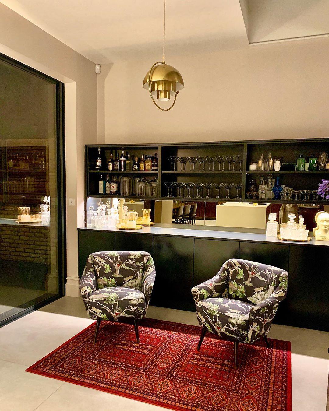 Modern Adjustable Deformed Ball Pendant Light with Multi Lite Shade Design for Dining Room