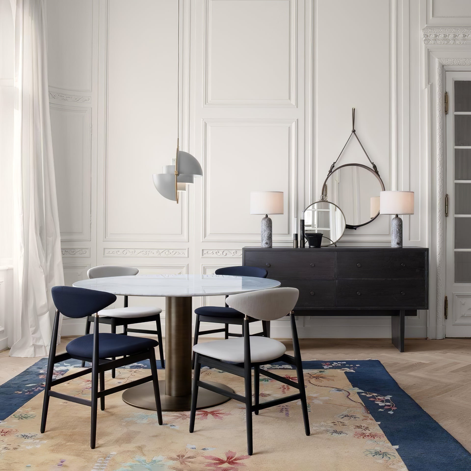 Modern Adjustable Deformed Ball Pendant Light with Multi Lite Shade Design for Dining Room