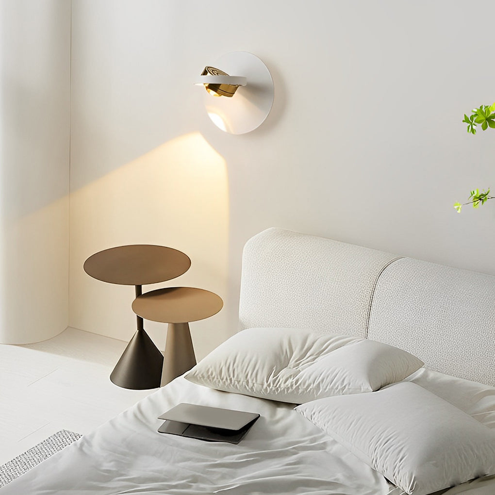 Modern Adjustable LED Wall Light with 360 Degree Rotating Head in Round and Square Shapes