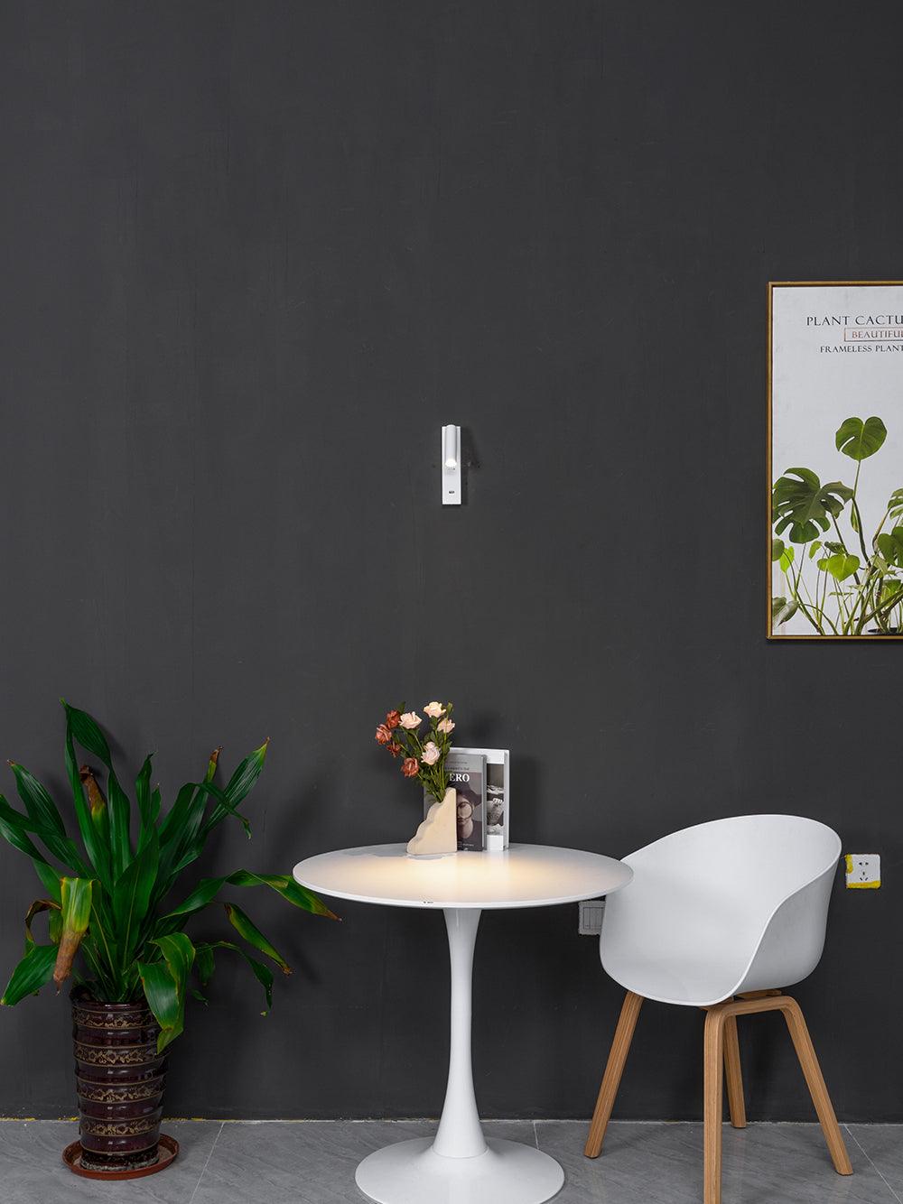 Modern Adjustable LED Wall Sconce Indoor Bedside Reading Lamp for Living Room Hallway
