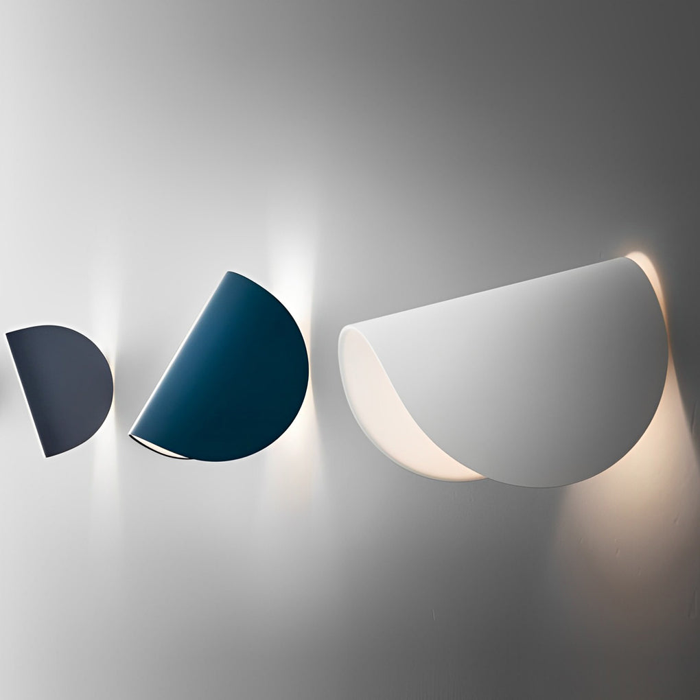 Modern Adjustable LED Wall Sconce Nordic Metal Reading Lamp for Bedroom and Living Room