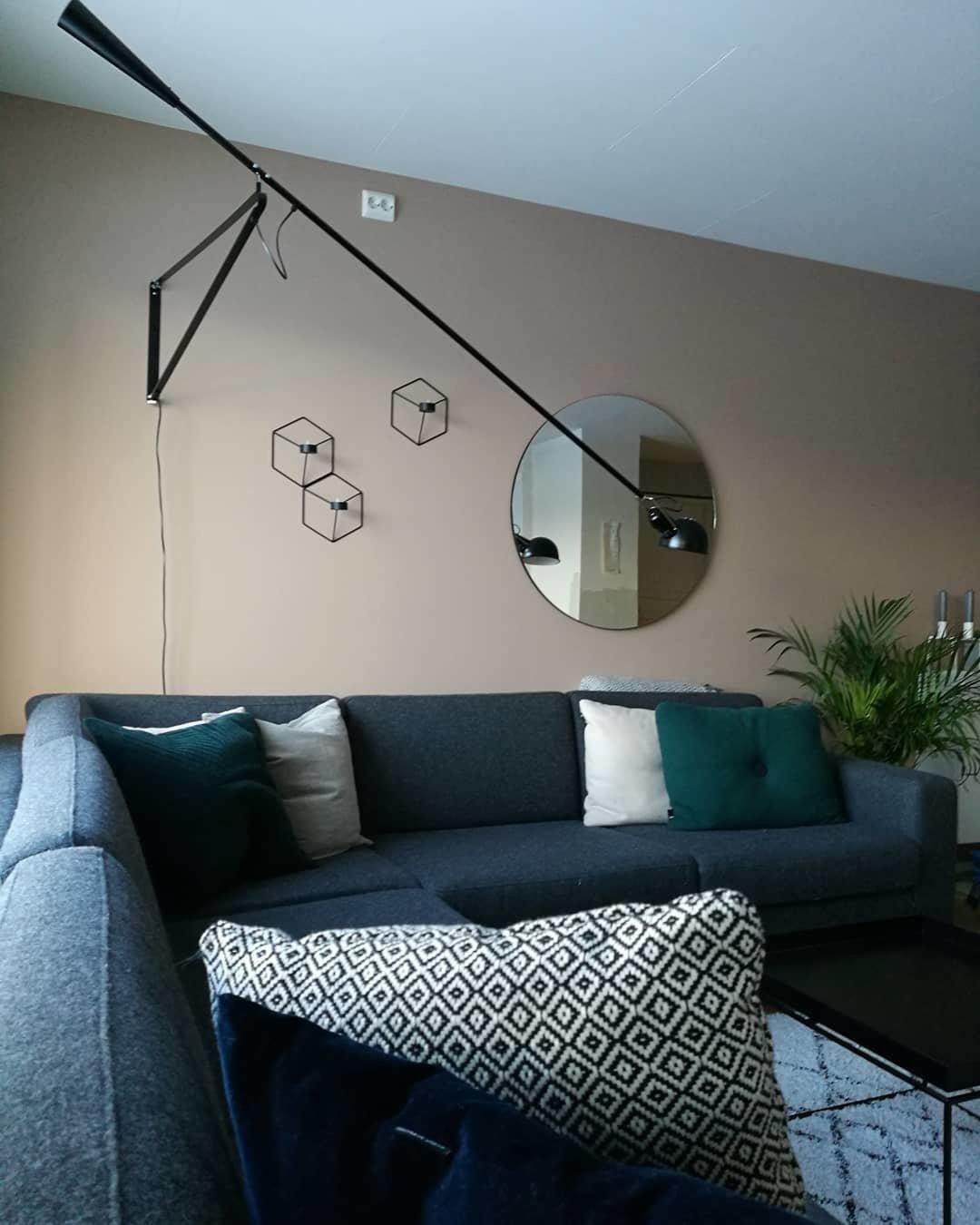 Modern Adjustable Long Swing Arm Wall Sconce Industrial Metal Reading Lamp