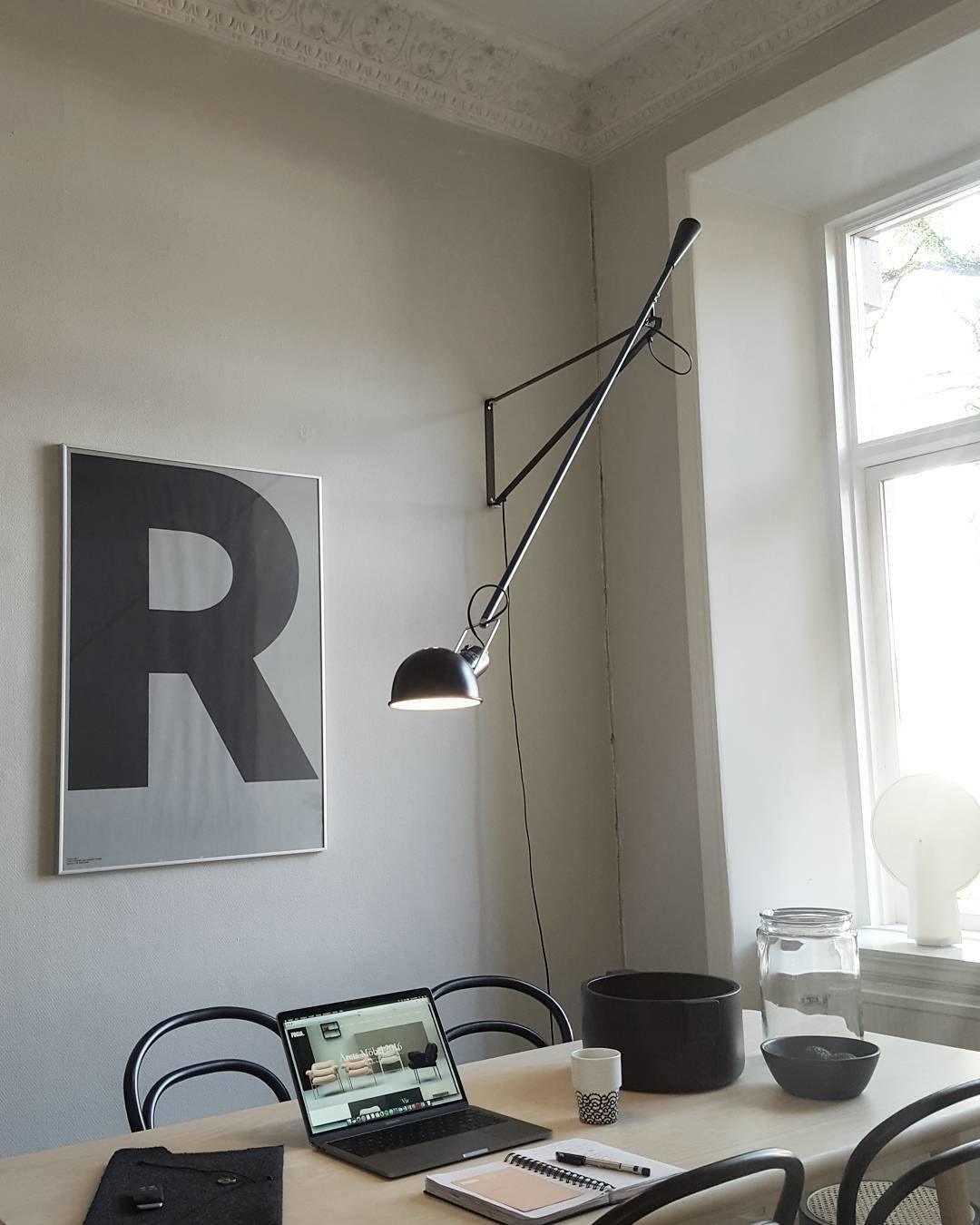 Modern Adjustable Long Swing Arm Wall Sconce Industrial Metal Reading Lamp