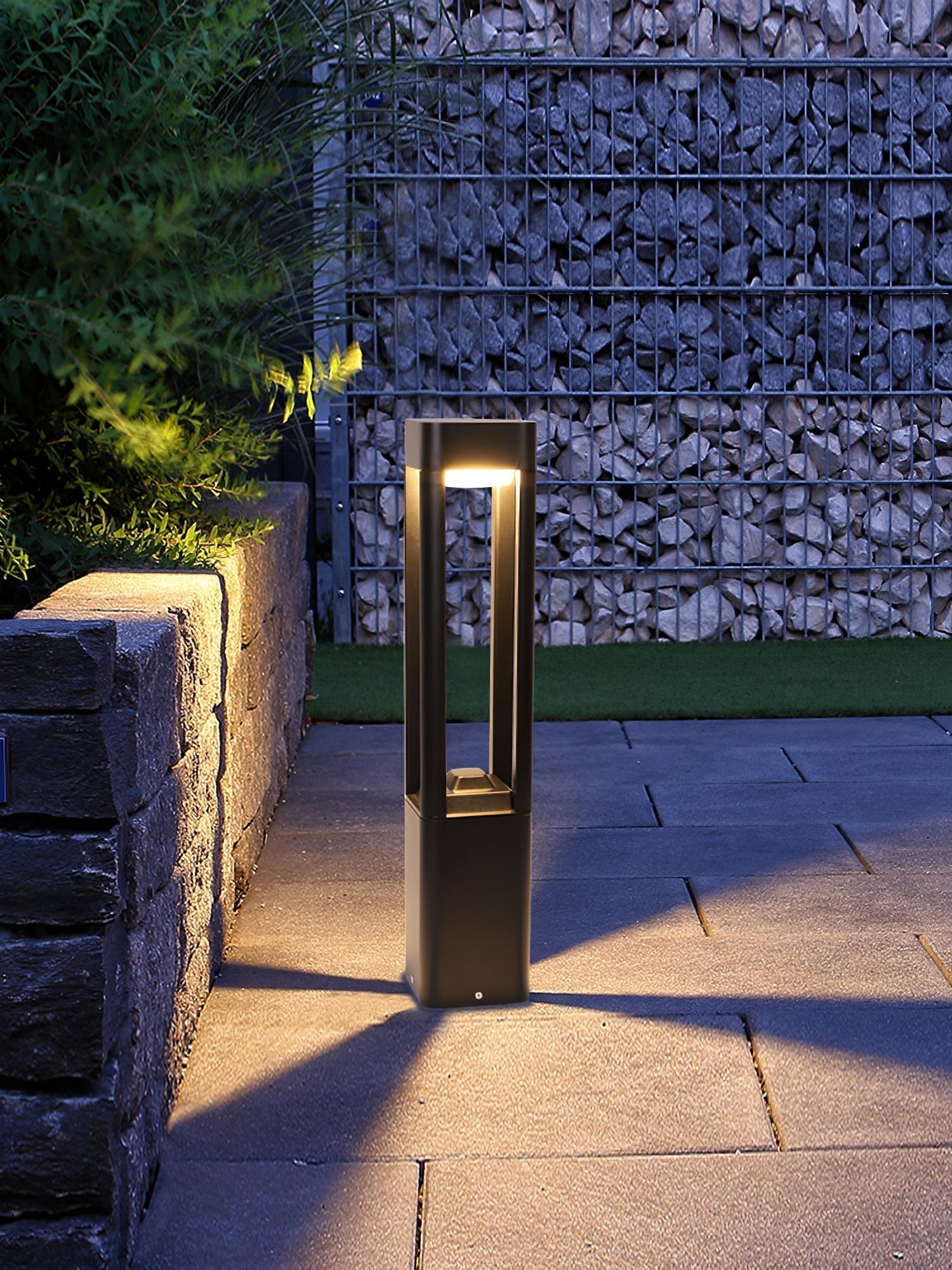 modern-aluminum-led-garden-column-light-outdoor-bollard-for-pathway-lighting