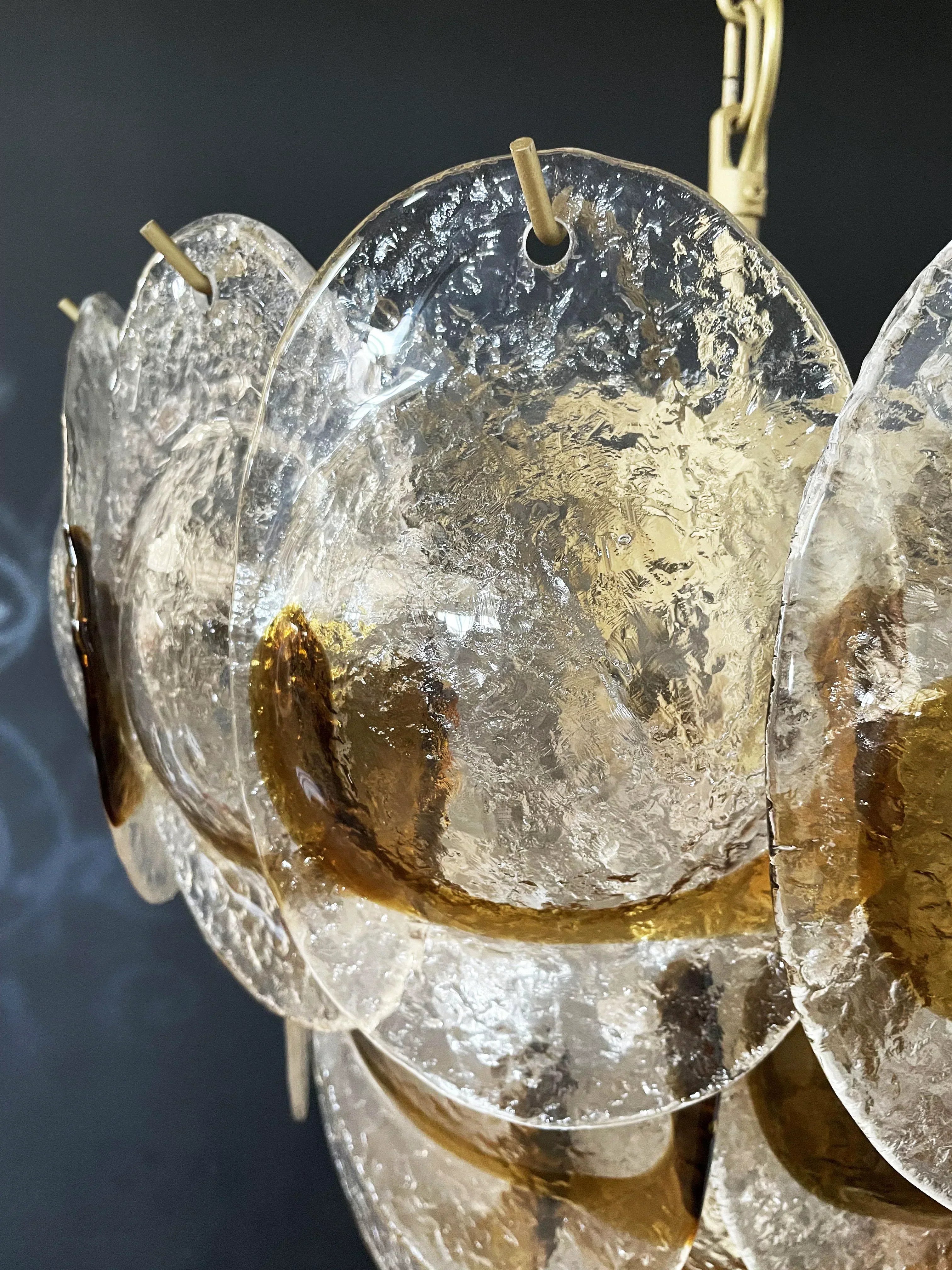 modern-amber-and-transparent-glass-sheet-chandelier-with-gold-or-chrome-metal-frame