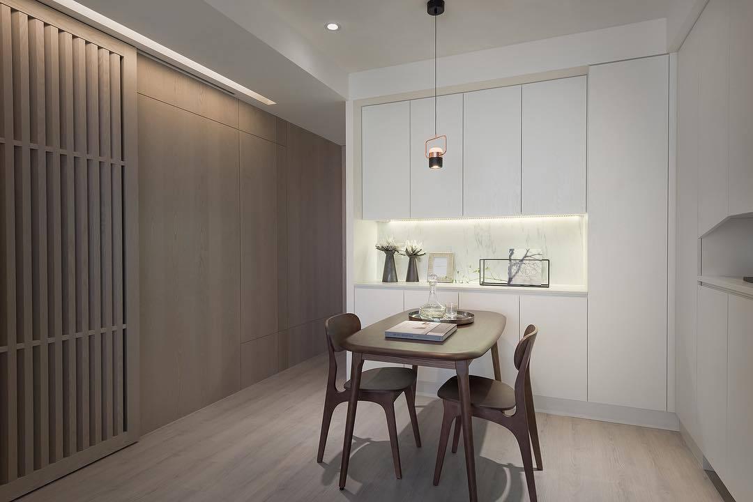 Modern Art Deco Geometric LED Pendant Light with Adjustable Rotating Acrylic Shade