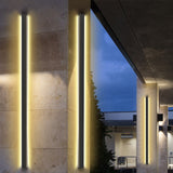 Modern Black IP65 Waterproof LED Long Strip Outdoor Wall Sconce for Porch and Exterior Lighting
