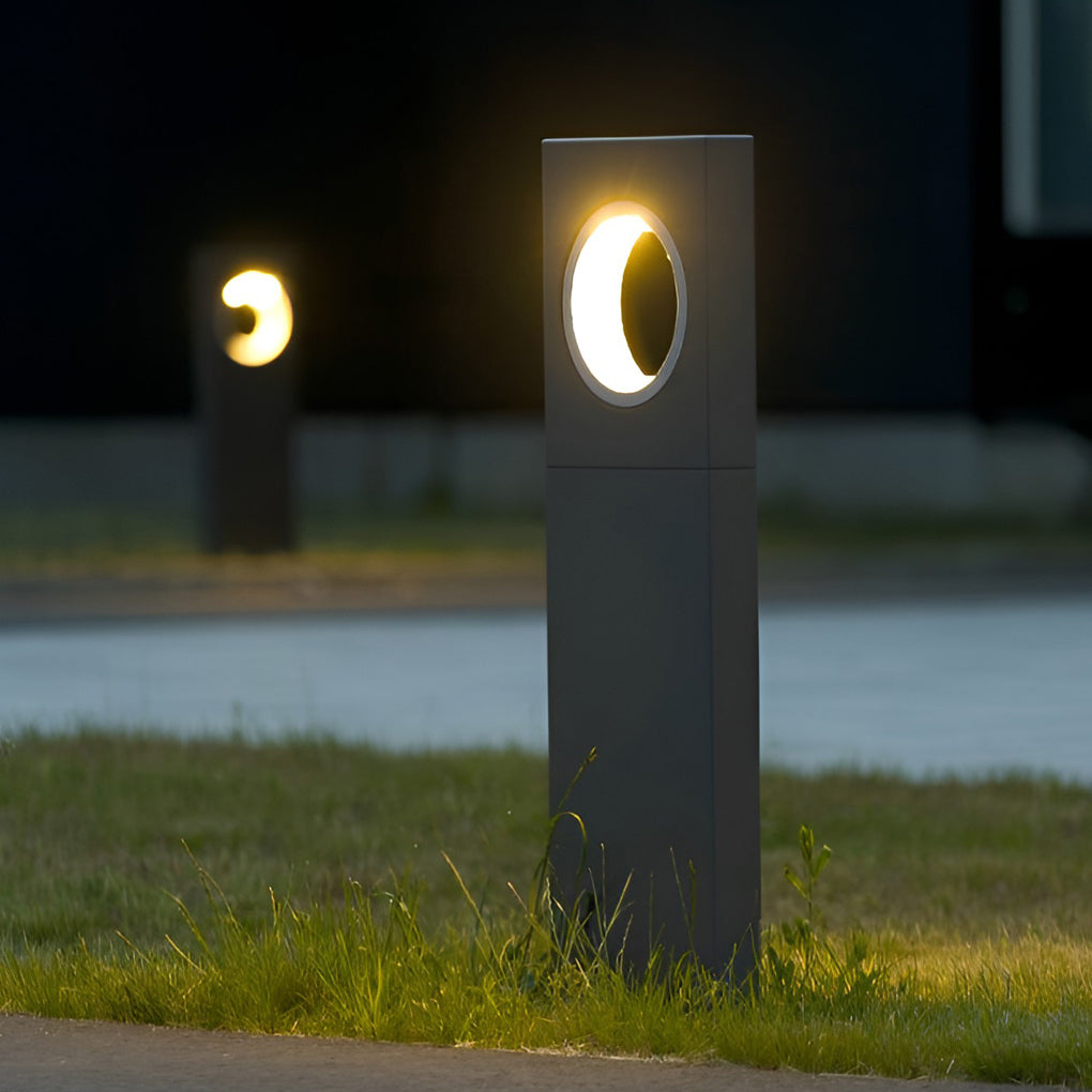 Modern Black LED Outdoor Pathway Lighting 7W Waterproof Landscape Post Lights for Garden and Villa