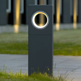 Modern Black LED Outdoor Pathway Lighting 7W Waterproof Landscape Post Lights for Garden and Villa