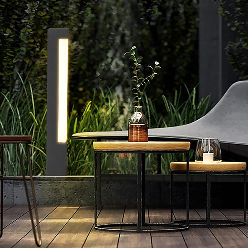 Modern Black Outdoor LED Garden Path Light Waterproof Aluminum Landscape Pillar