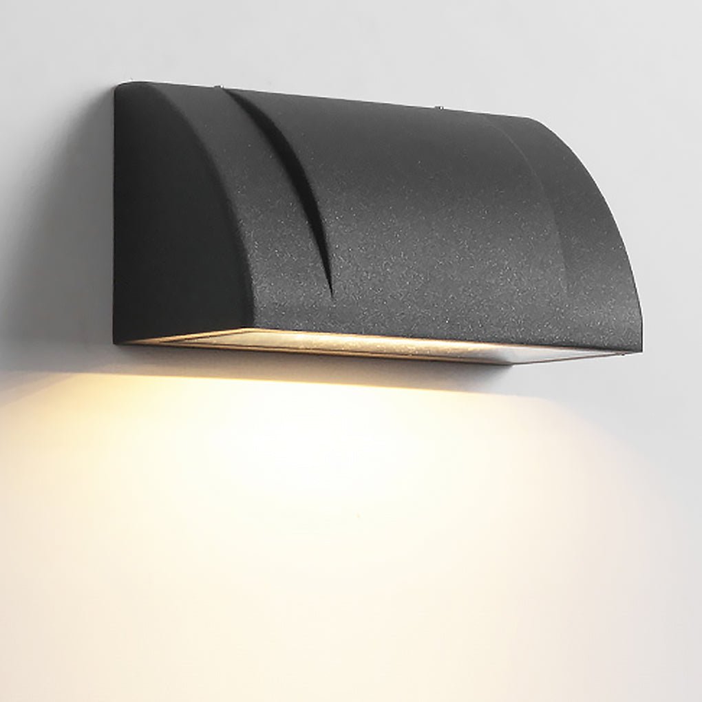 Modern Black Outdoor LED Wall Sconce Waterproof Exterior Light for Garden and Patio