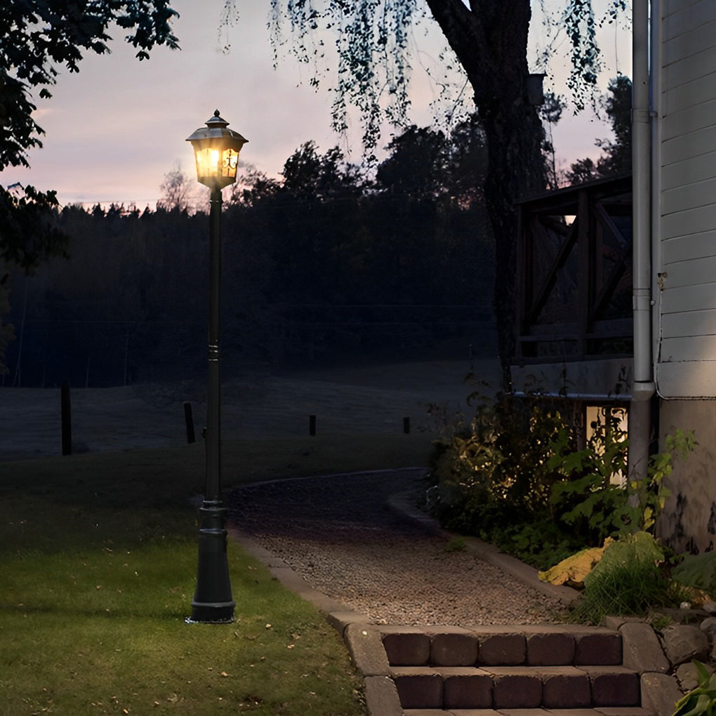 Modern Black Outdoor Street Light Waterproof LED Post Lamp for Garden and Lawn
