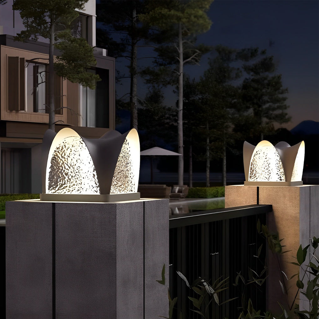 Modern Black Solar Post Lights Waterproof IP65 LED Outdoor Fence Cap Lighting for Decks and Gardens