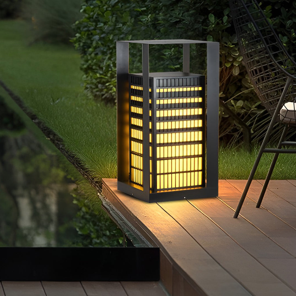 Modern Black Square Lantern LED Outdoor Pathway Light for Garden and Villa