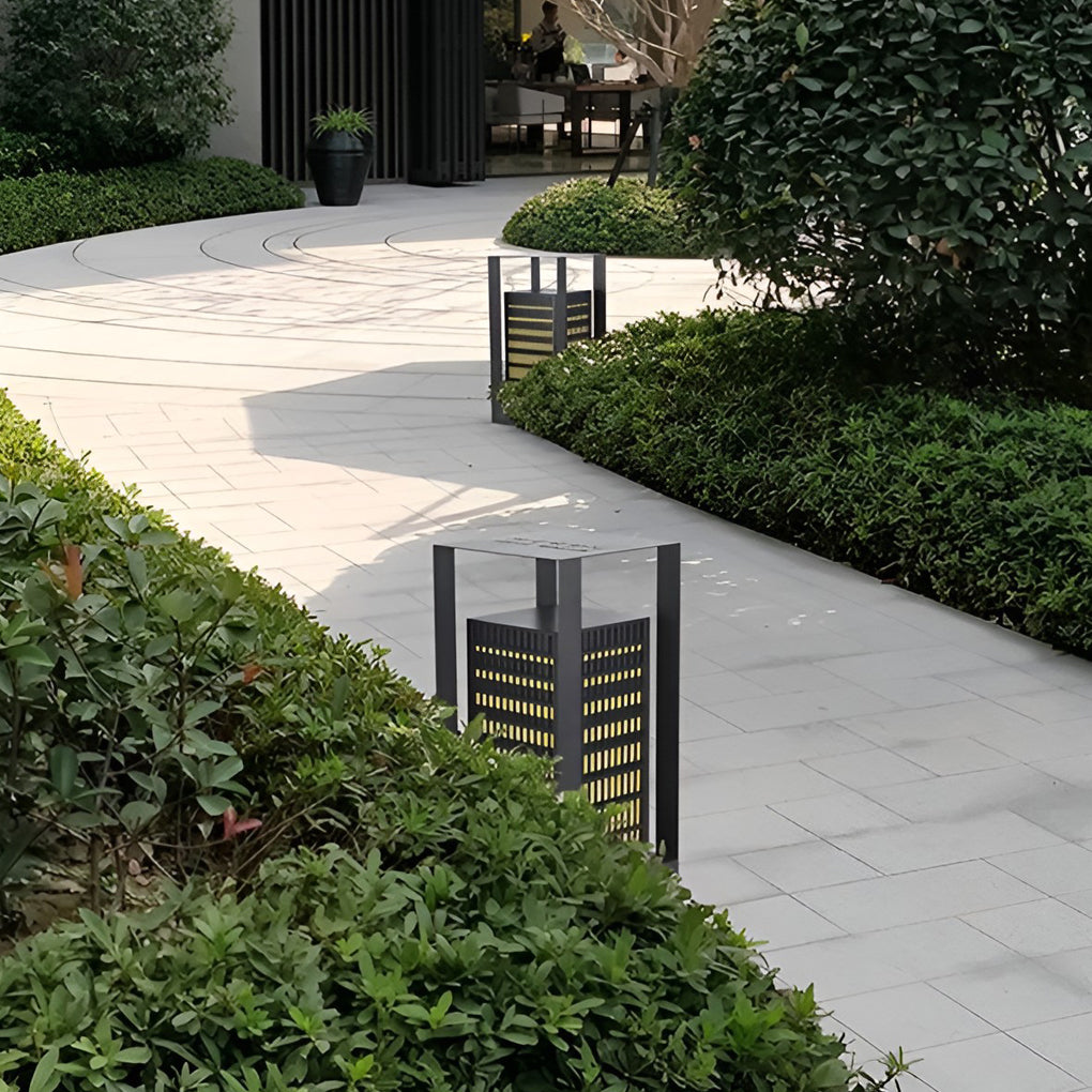 Modern Black Square Lantern LED Outdoor Pathway Light for Garden and Villa