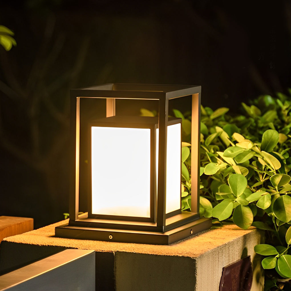 Modern Black Waterproof LED Solar Fence Post Lights Outdoor Pillar Lamp for Patio Garden