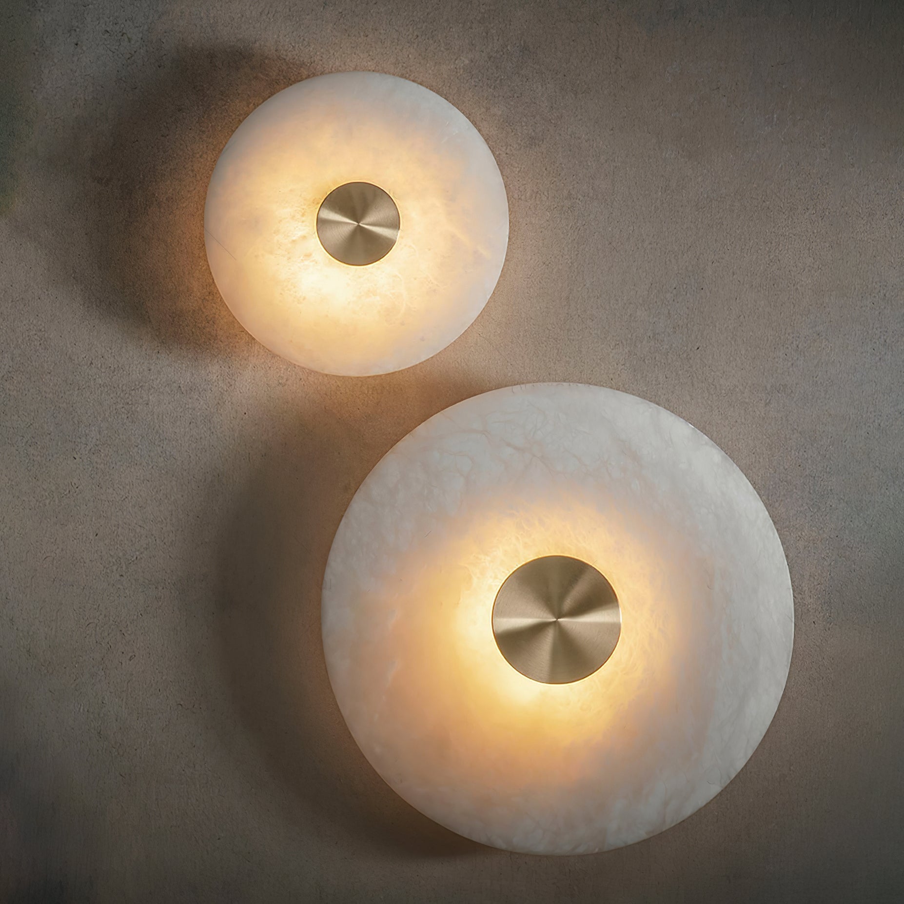 Modern Circular Natural Alabaster LED Wall Lamp Fixture for Elegant Indoor Lighting