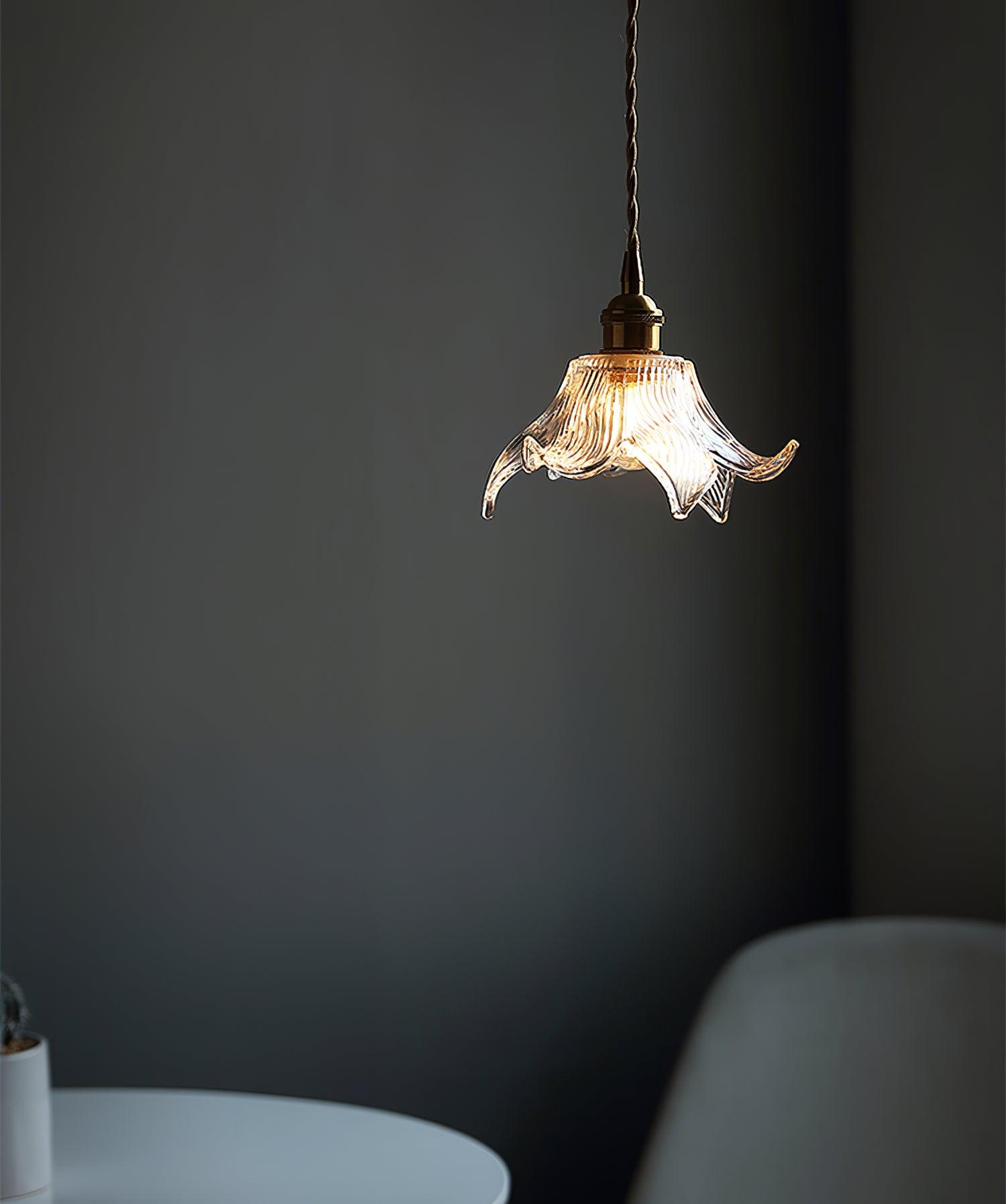 Modern Clear Glass Crystal Pendant Light for Kitchen Island and Dining Room Lighting