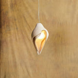 Modern Conch Resin Pendant Light Artistic Shell Shaped Hanging Ceiling Lamp for Interior Decor