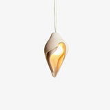 Modern Conch Resin Pendant Light Artistic Shell Shaped Hanging Ceiling Lamp for Interior Decor