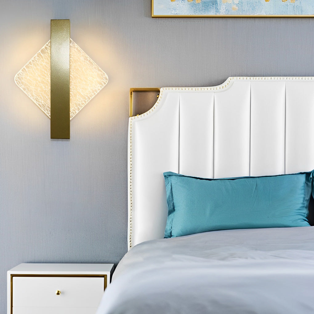 Modern Creative Geometric LED Wall Sconce Nordic Bedside Lamp for Living Room and Hallway