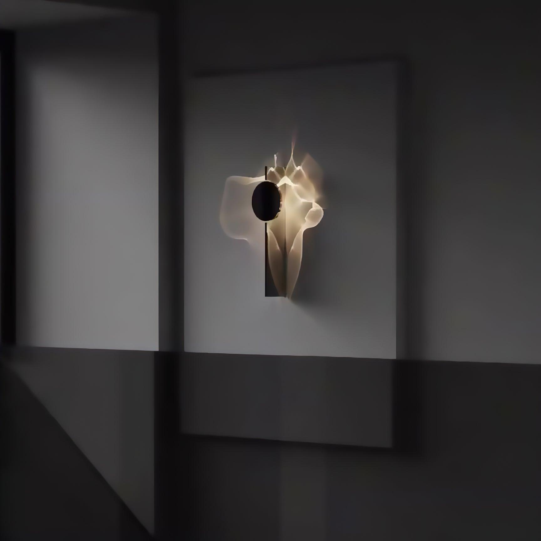 Modern Creative Light and Shadow LED Wall Sconce for Artistic Interior Lighting