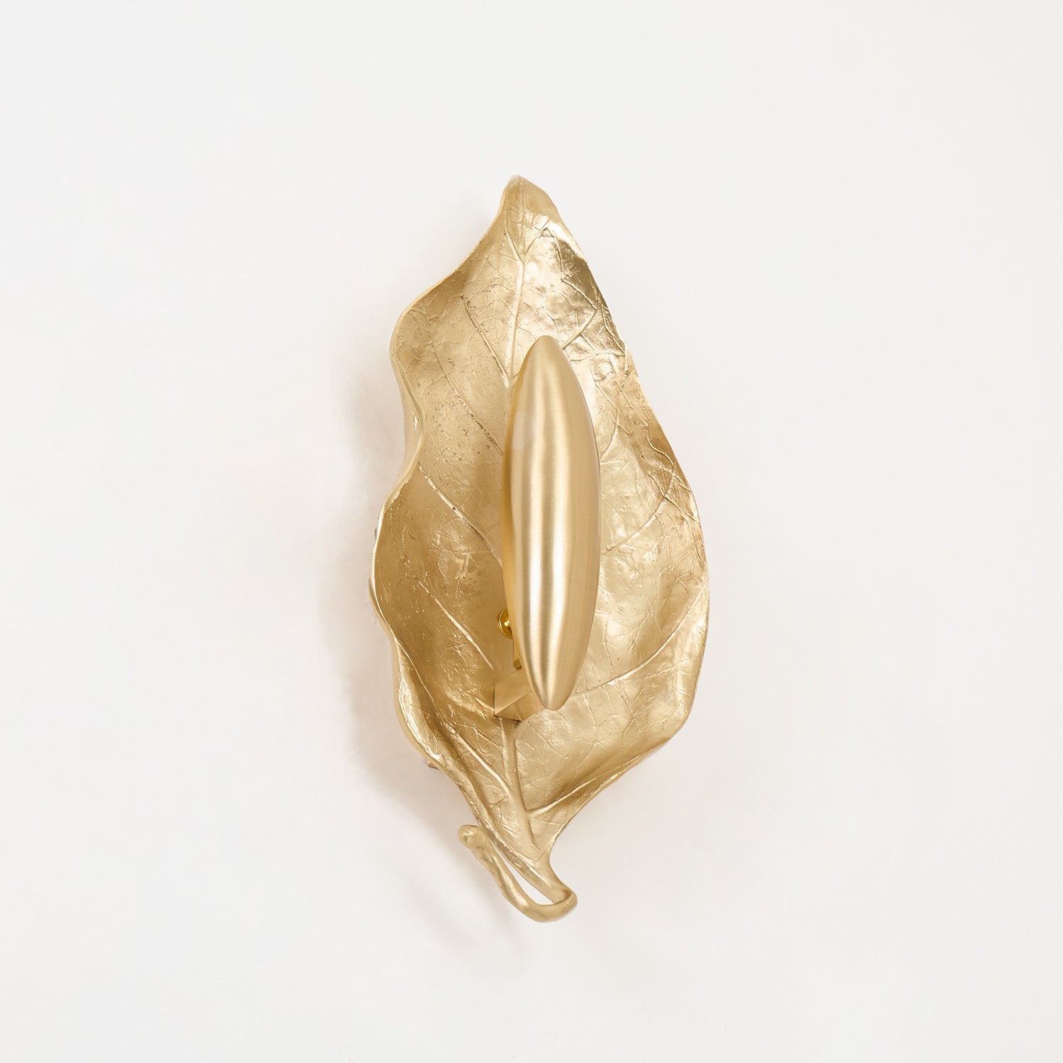 Modern Crumpled Leaf Brass Wall Sconce Elegant Indoor Decorative Lighting Fixture