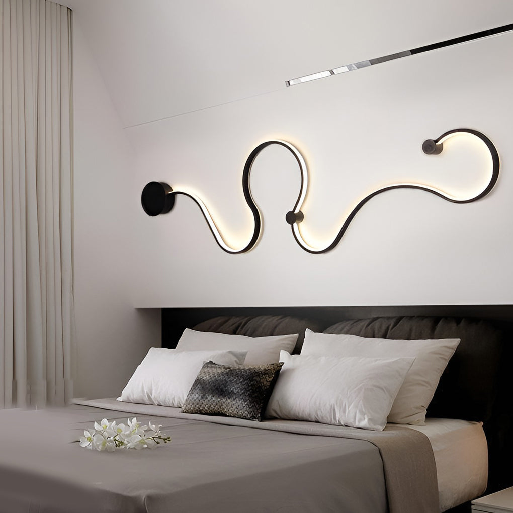 Modern Curved Linear LED Wall Sconce Black Metal Long Strip Decorative Wall Lamp