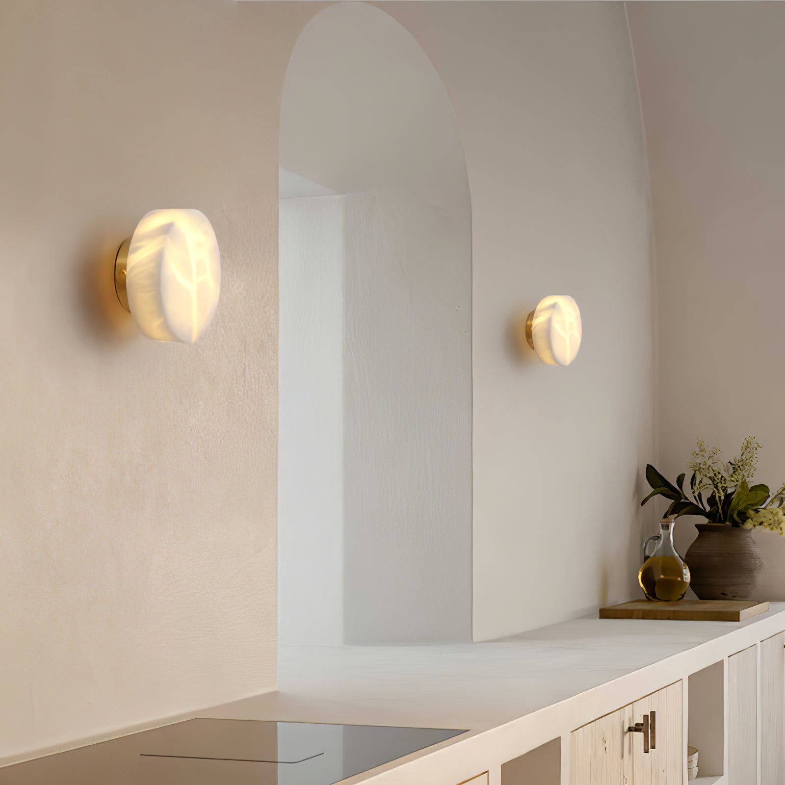 Modern Cylindrical Alabaster Wall Sconce LED Stone Wall Light Fixture for Indoor Decor