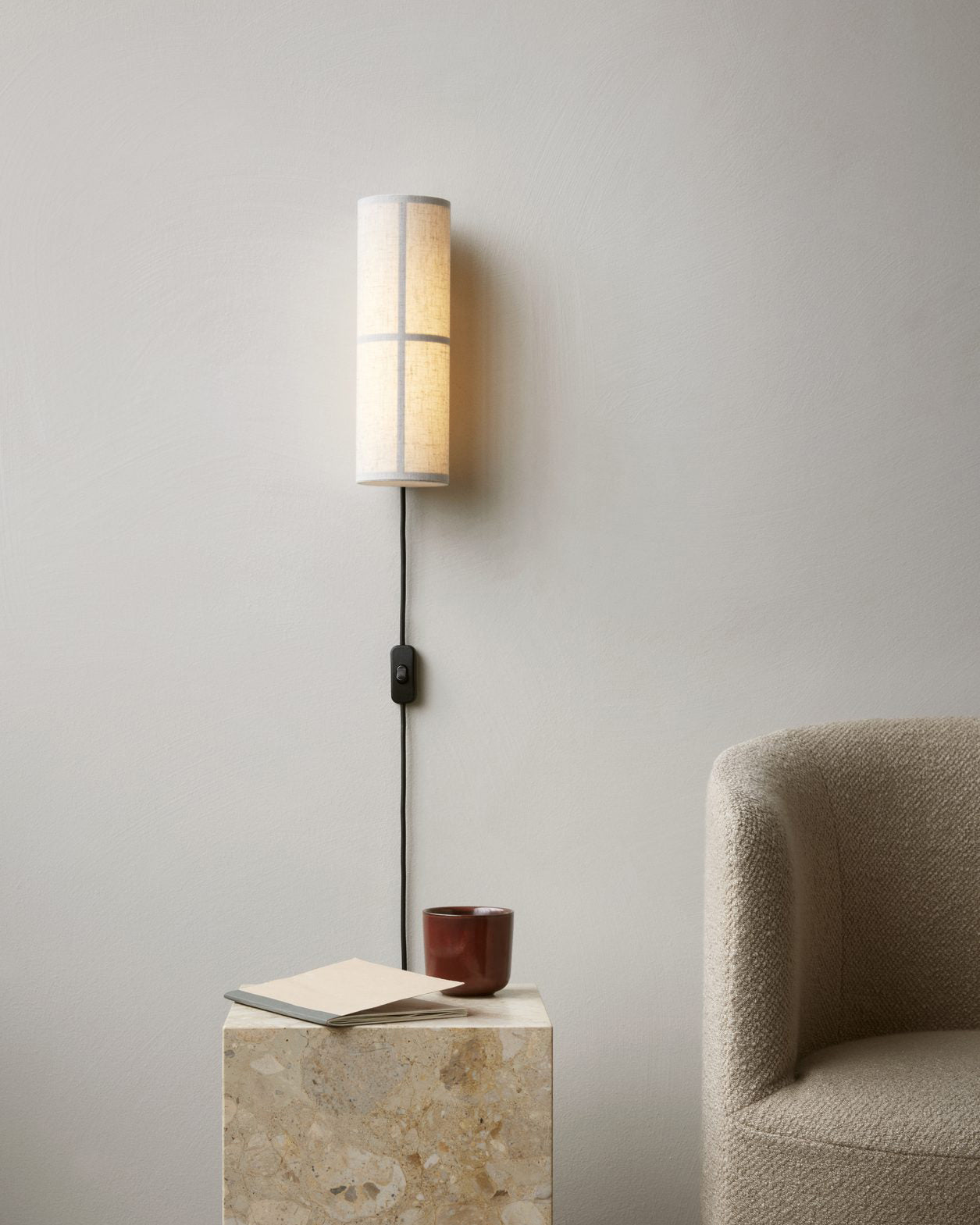 Modern Cylindrical Fabric Wall Sconce Interior Light with Metal Base and Linen Shade