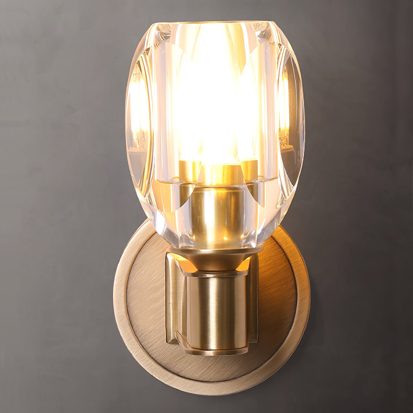 Modern Diamond Crystal Wall Sconce Luxury Brass LED Vanity Light for Bedroom and Hallway