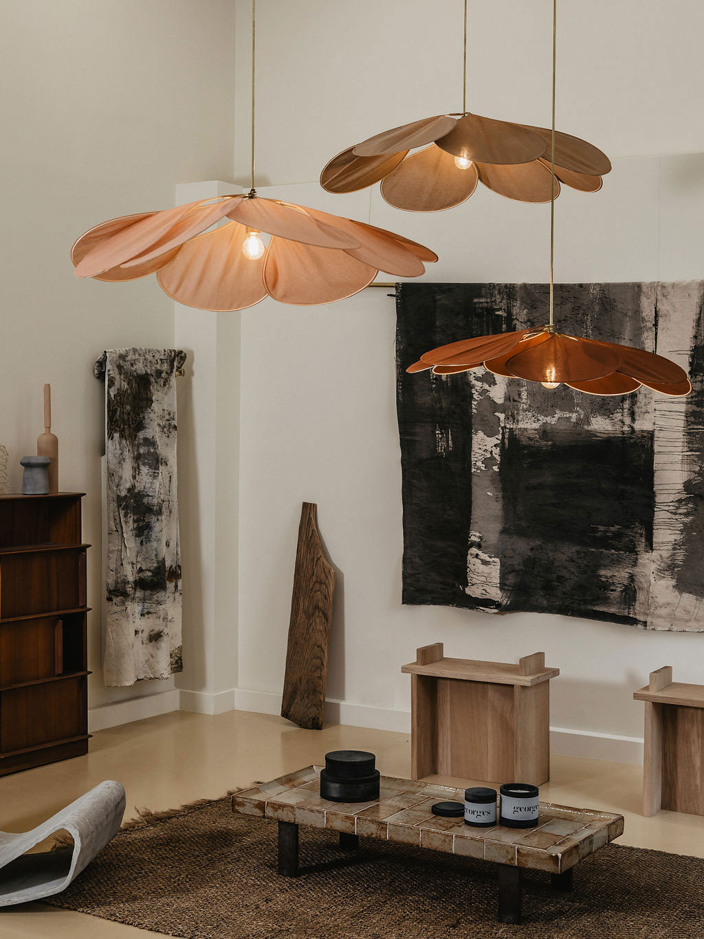 Modern Fabric Floral Petal Pendant Light for Elegant Living Room and Bedroom Lighting