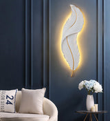 Modern Feather Resin Wall Sconce LED Lighting for Elegant Bedroom and Hallway Decor