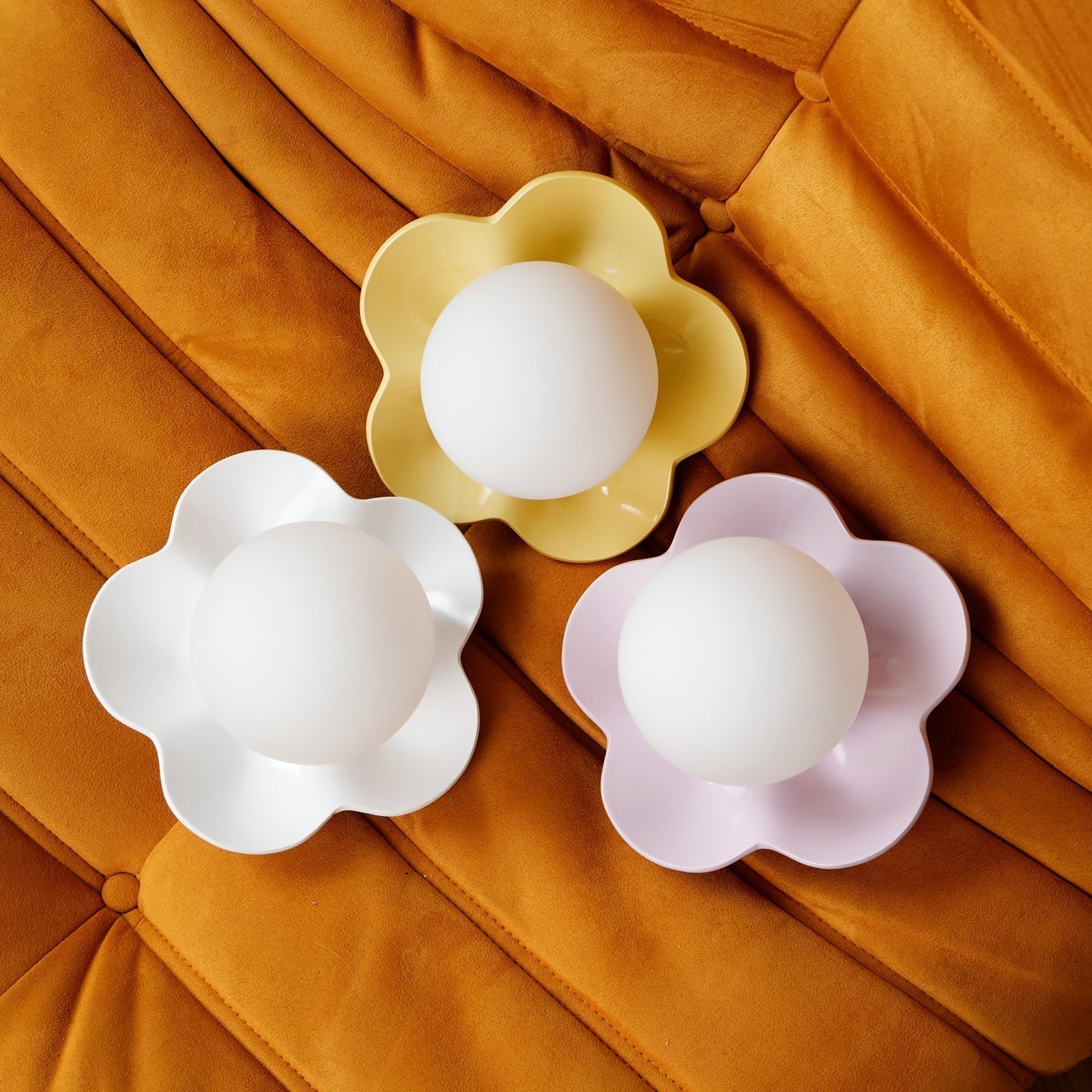 Modern Floral Resin Wall Sconce and Glass Ceiling Lamp for Indoor Lighting