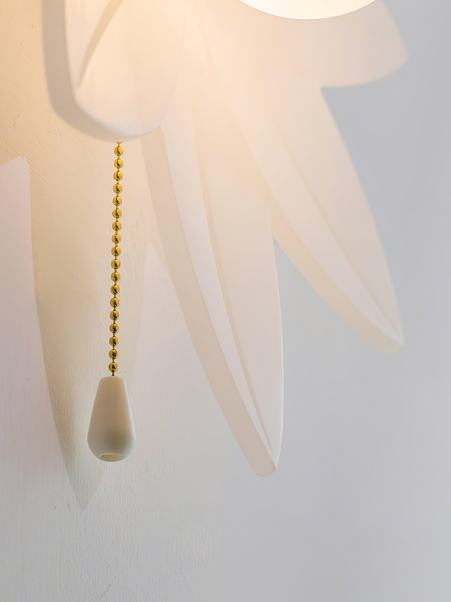 Modern Floral Resin Wall Sconce for Kids Bedroom and Nursery Lighting Decor