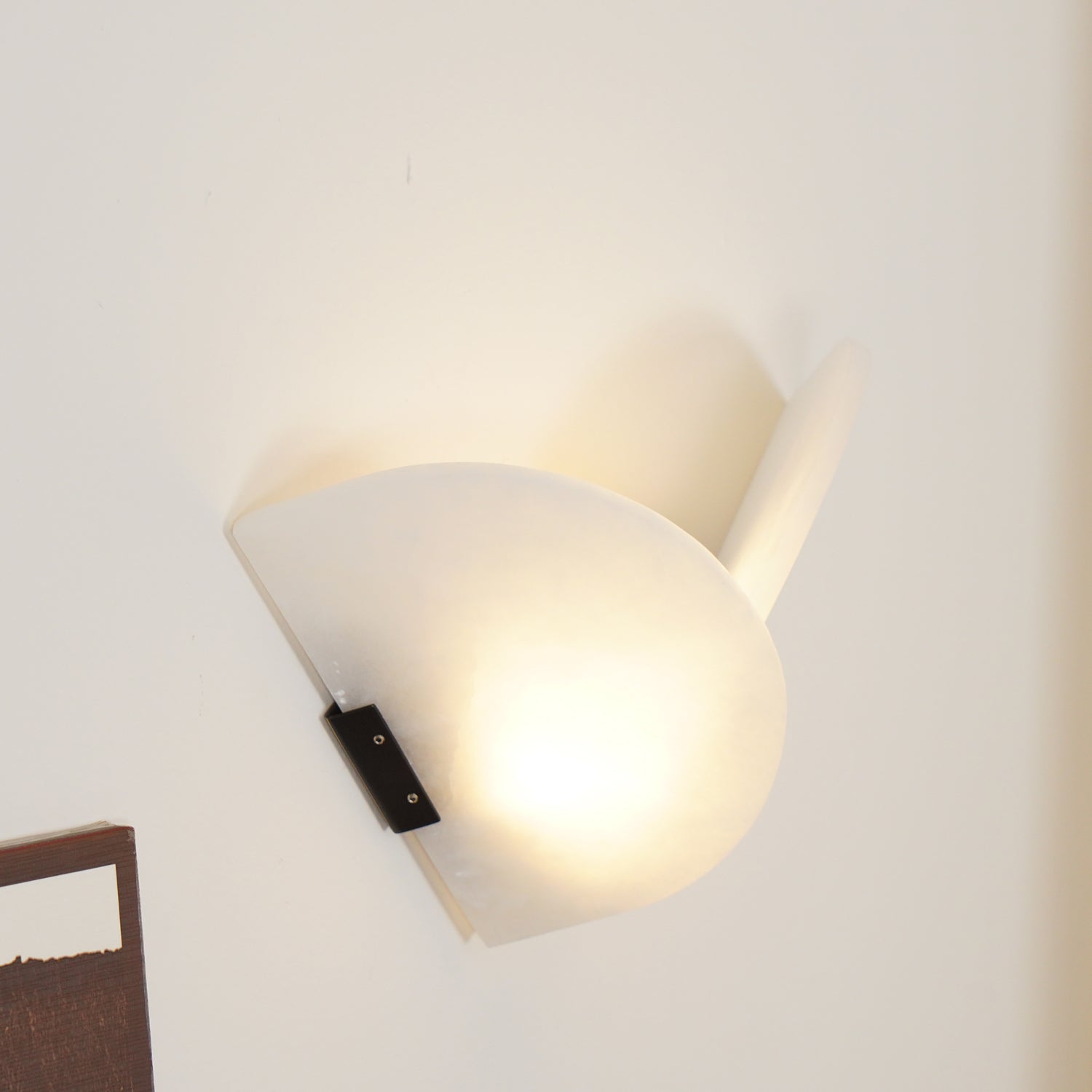 Modern Fly Gaby Alabaster Wall Sconce Set of 2 Elegant LED Indoor Lighting Fixtures