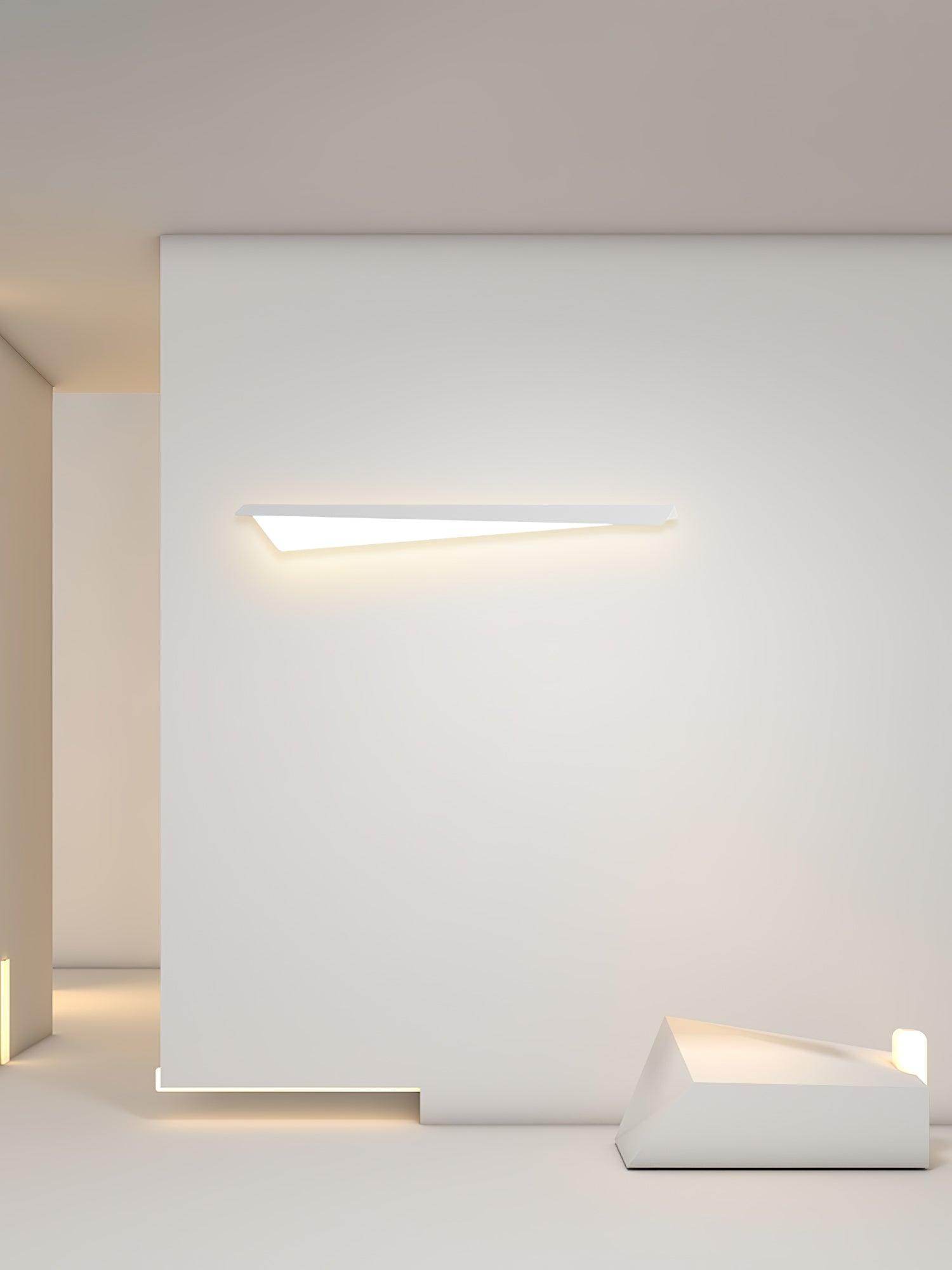 Modern Folding Line LED Wall Sconce Minimalist Linear White Aluminum Light