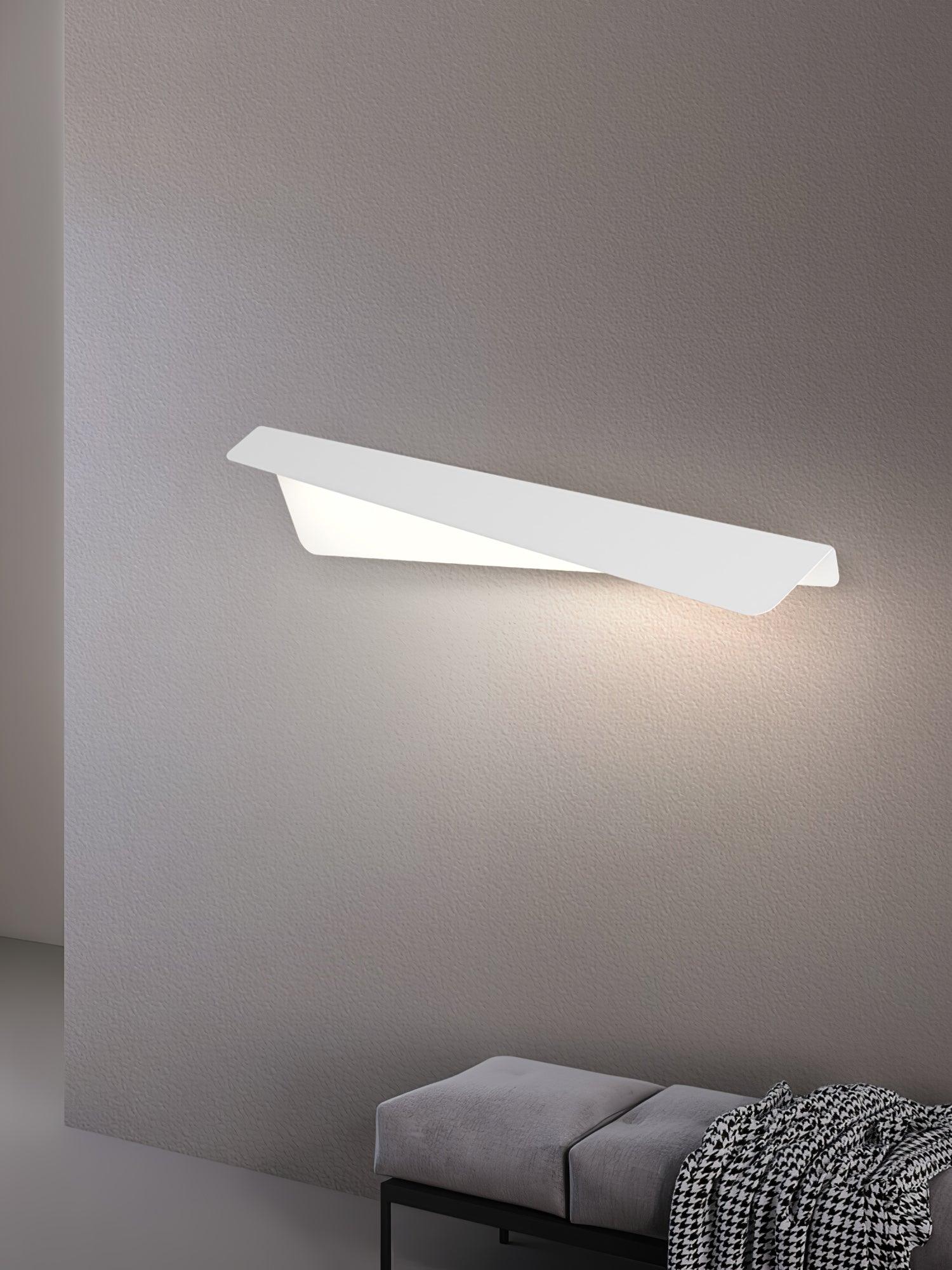 Modern Folding Line LED Wall Sconce Minimalist Linear White Aluminum Light