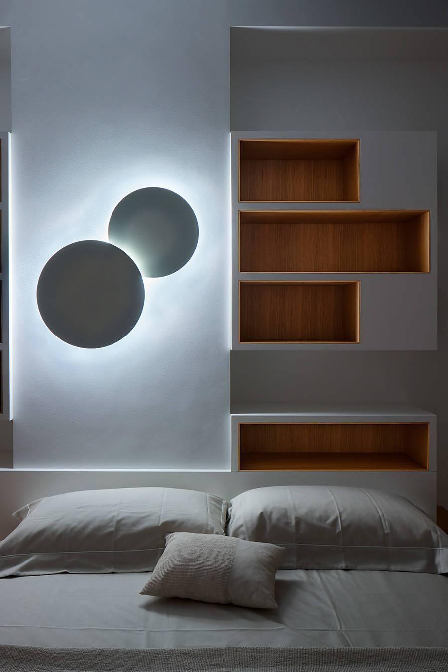 Modern Geometric Disc LED Wall Sconce Minimalist Circular Indirect Lighting Fixture