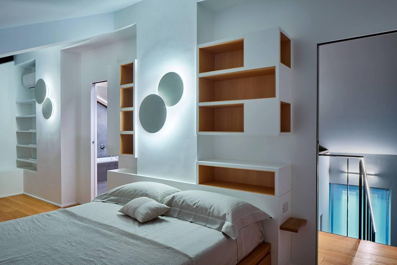 Modern Geometric Disc LED Wall Sconce Minimalist Circular Indirect Lighting Fixture