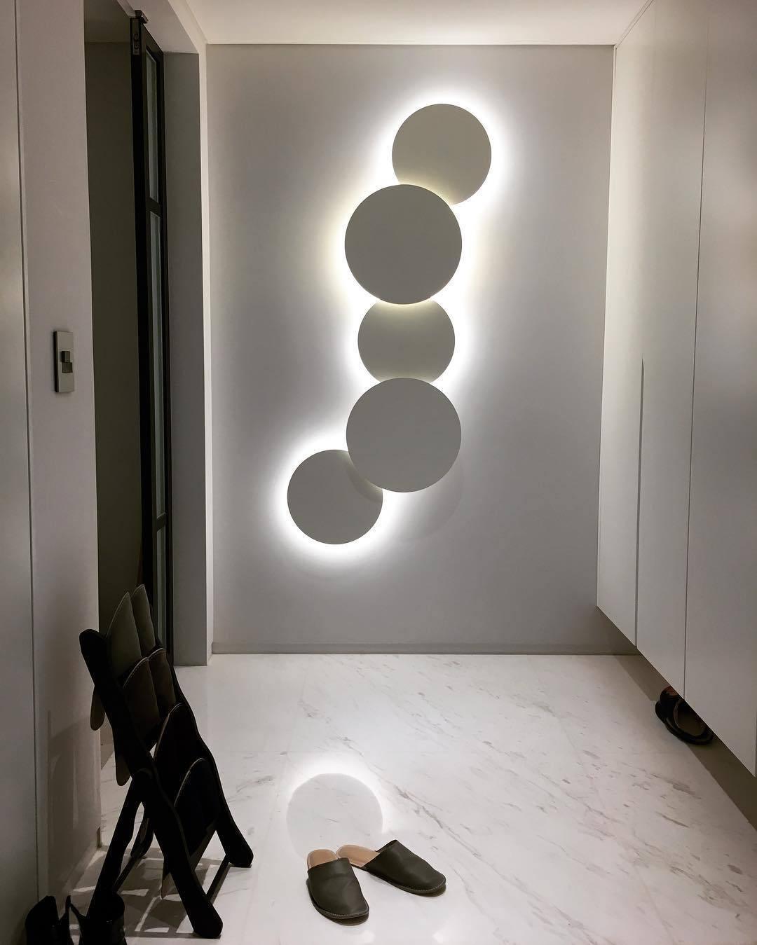 Modern Geometric Disc LED Wall Sconce Minimalist Circular Indirect Lighting Fixture