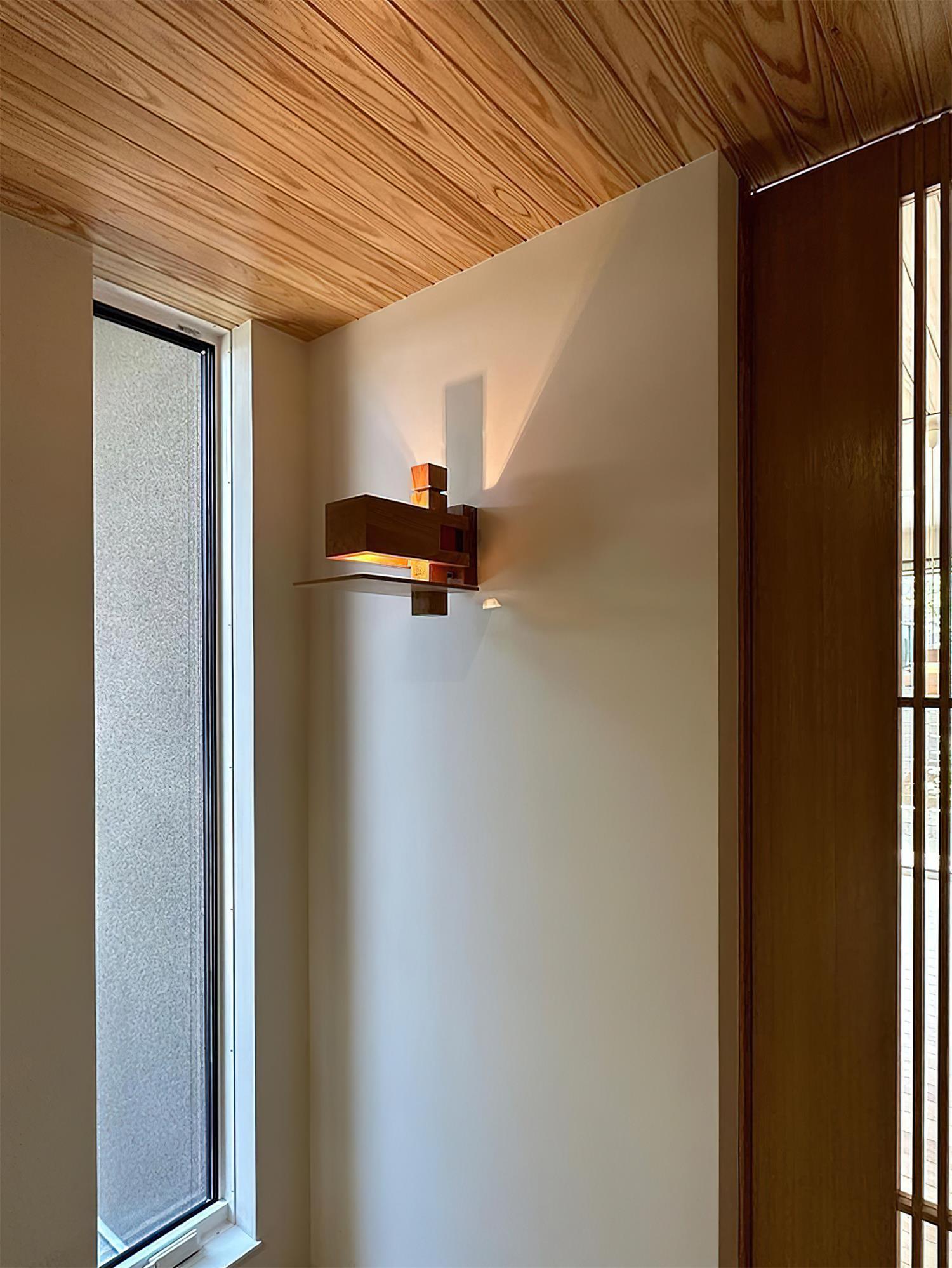 Modern Geometric Solid Wood Wall Sconce LED Rectangular Tower Wall Lamp for Indoor Spaces