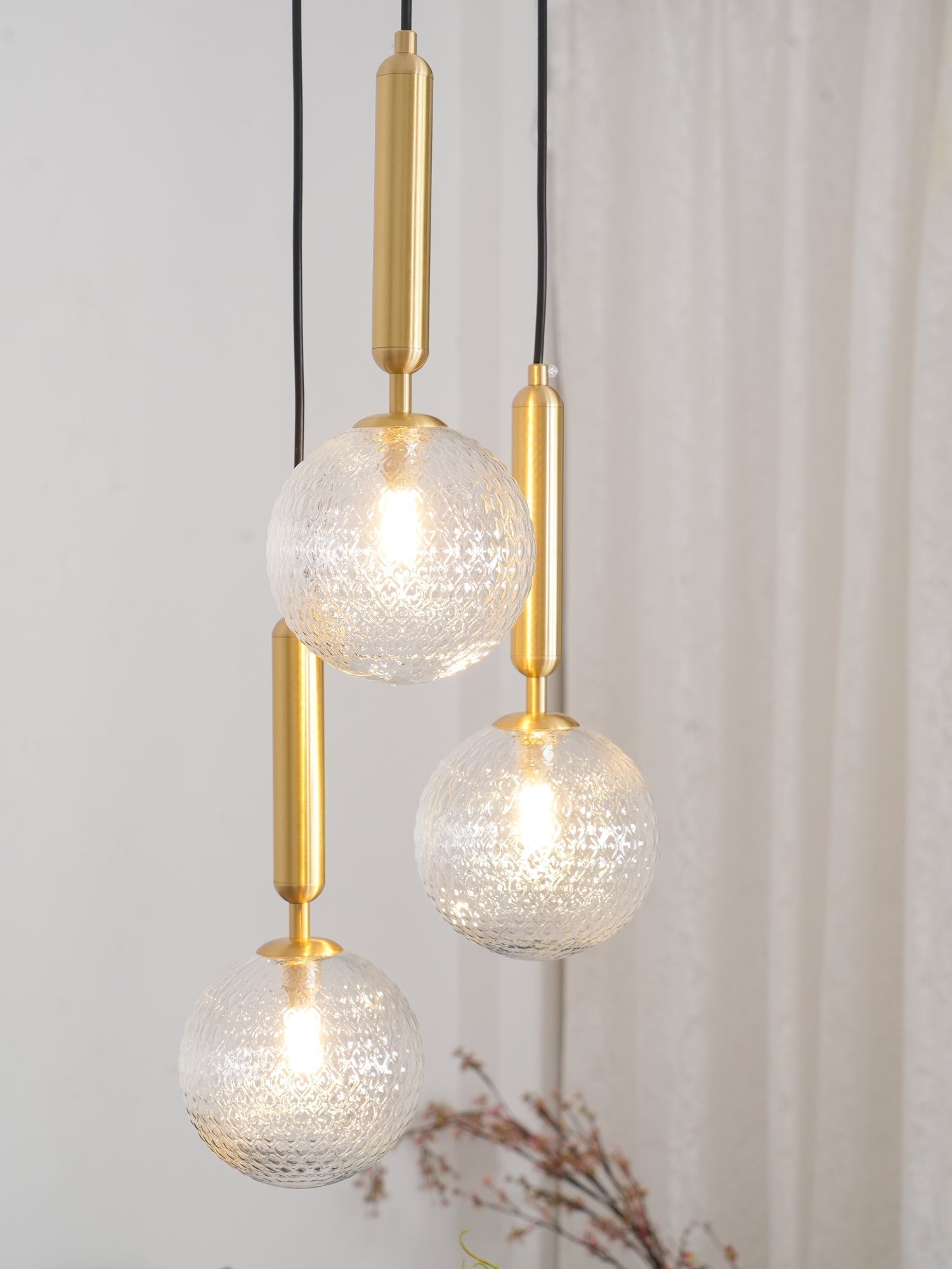 Modern Glass Sphere Pendant Light Nordic Mouth Blown Hanging Lamp for Dining Room and Kitchen