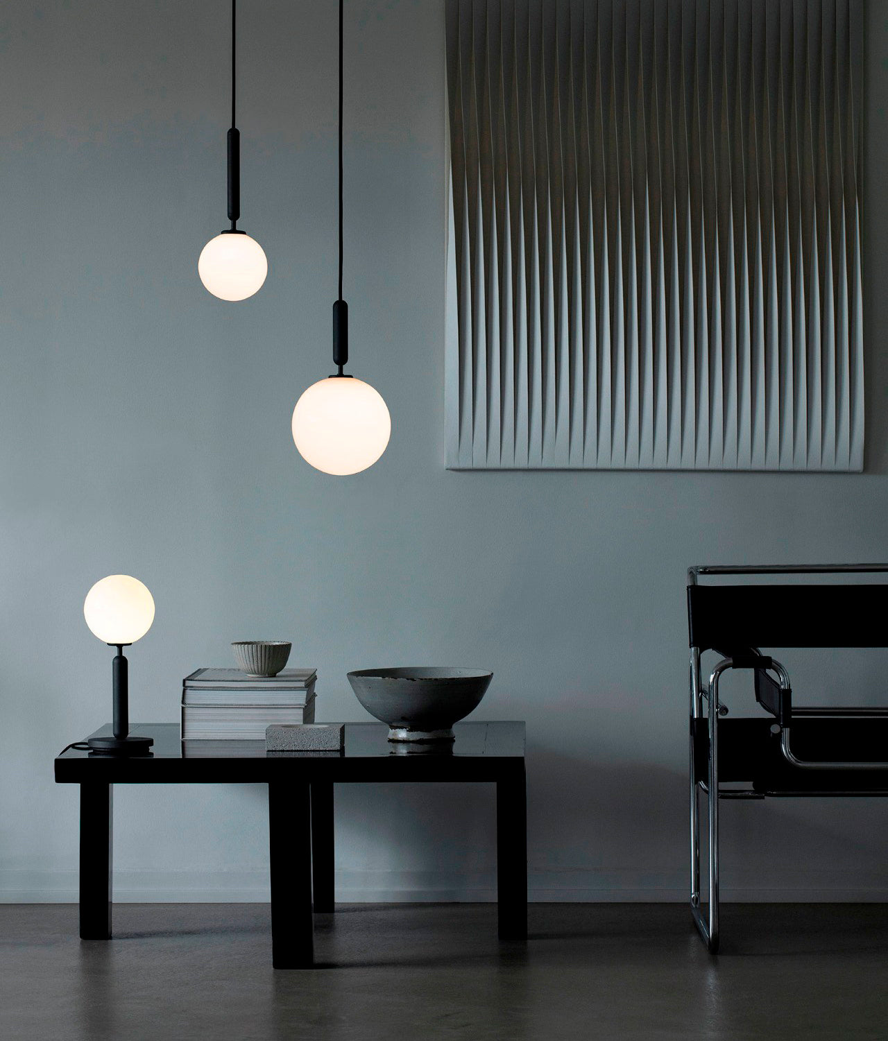 Modern Glass Sphere Pendant Light Nordic Mouth Blown Hanging Lamp for Dining Room and Kitchen
