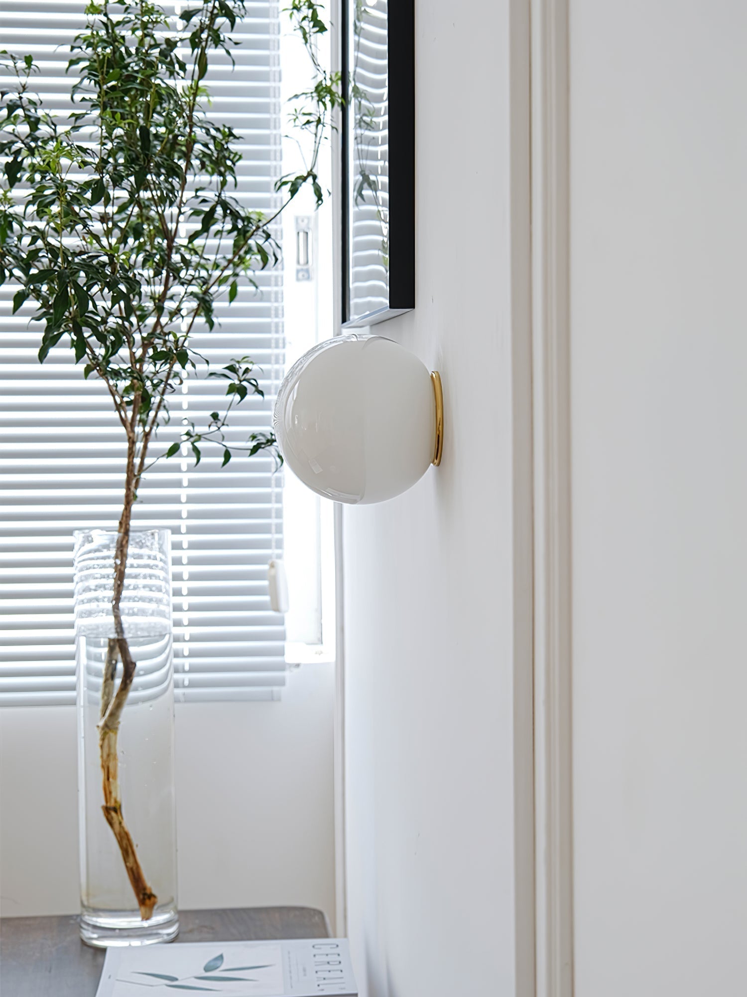 Modern Glass Sphere Wall Sconce Minimalist Globe Wall Light for Bedroom and Hallway