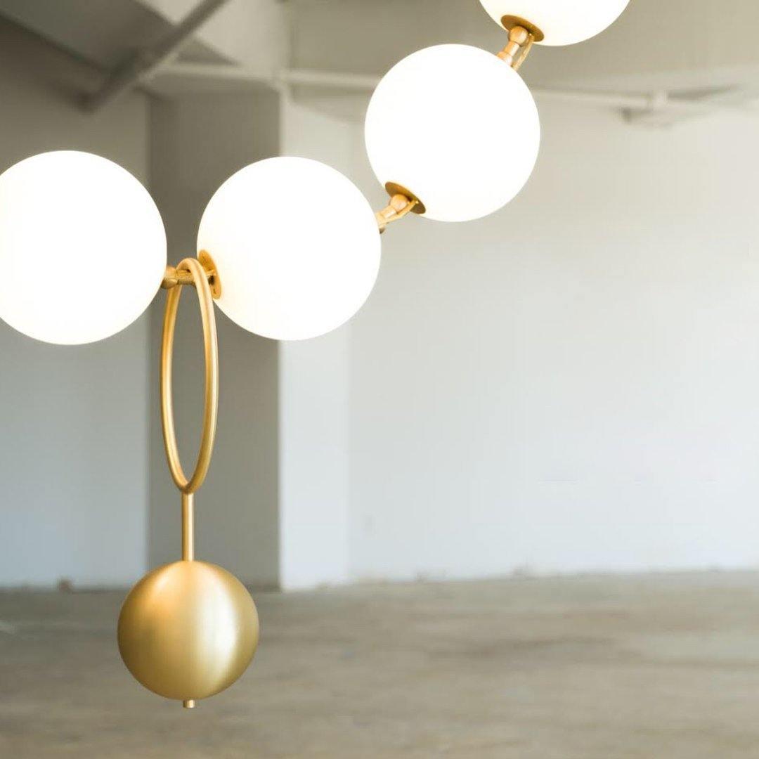 modern-hand-blown-glass-globe-necklace-led-pendant-light-for-living-dining-room