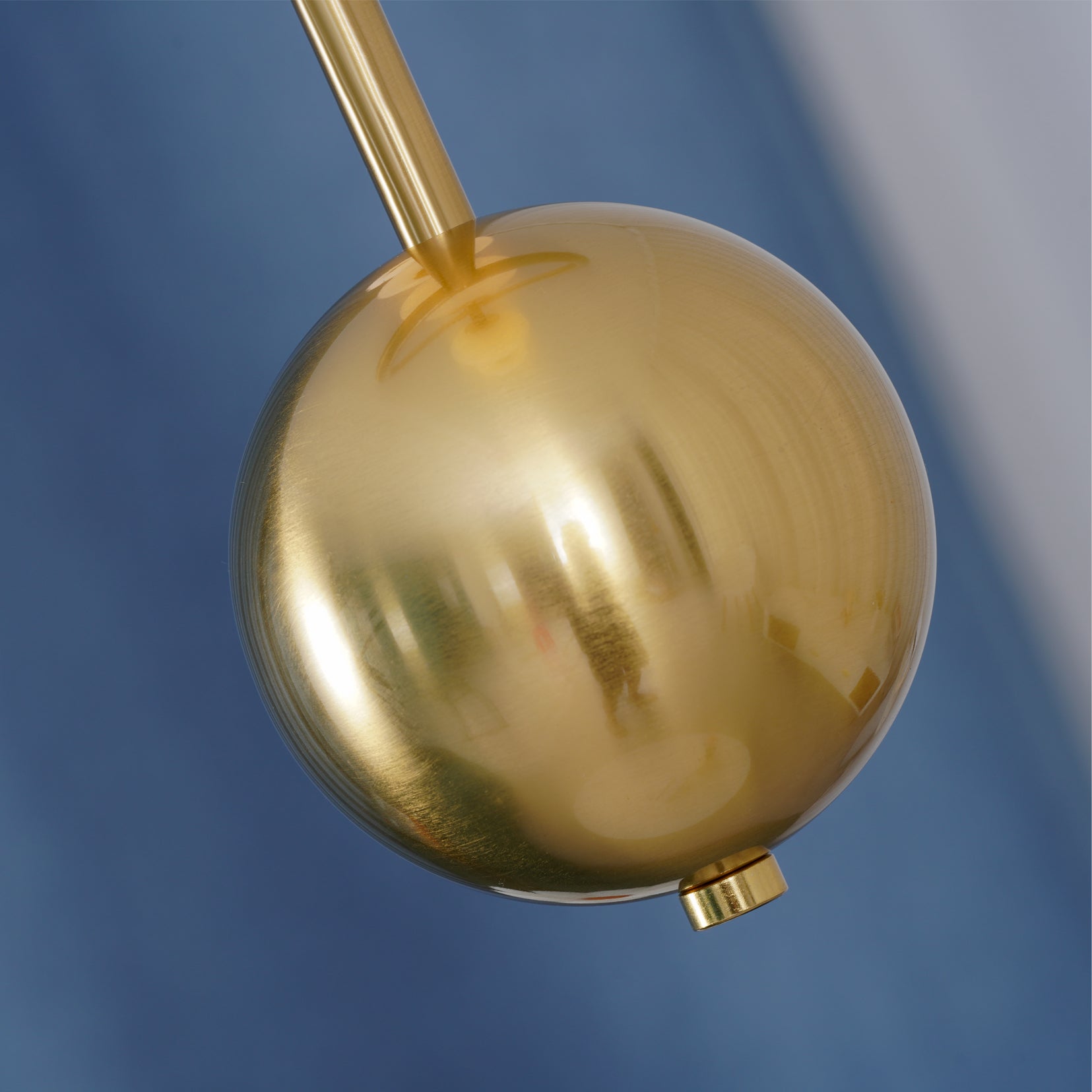 modern-hand-blown-glass-globe-necklace-led-pendant-light-for-living-dining-room
