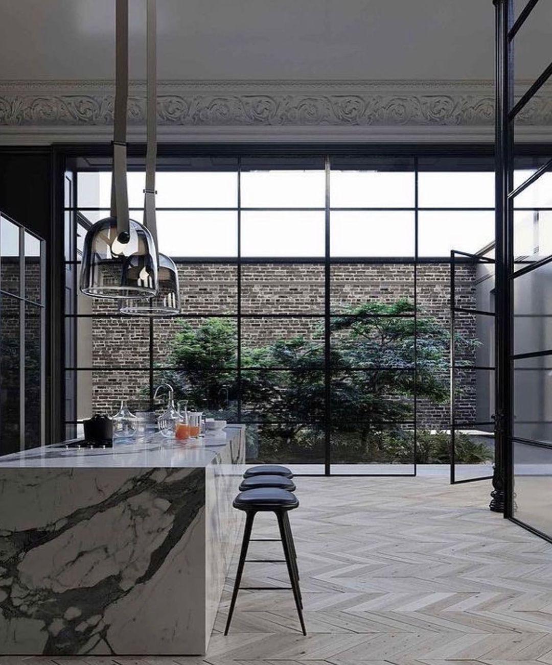 modern-handblown-glass-led-pendant-light-with-tubular-integrated-light-source