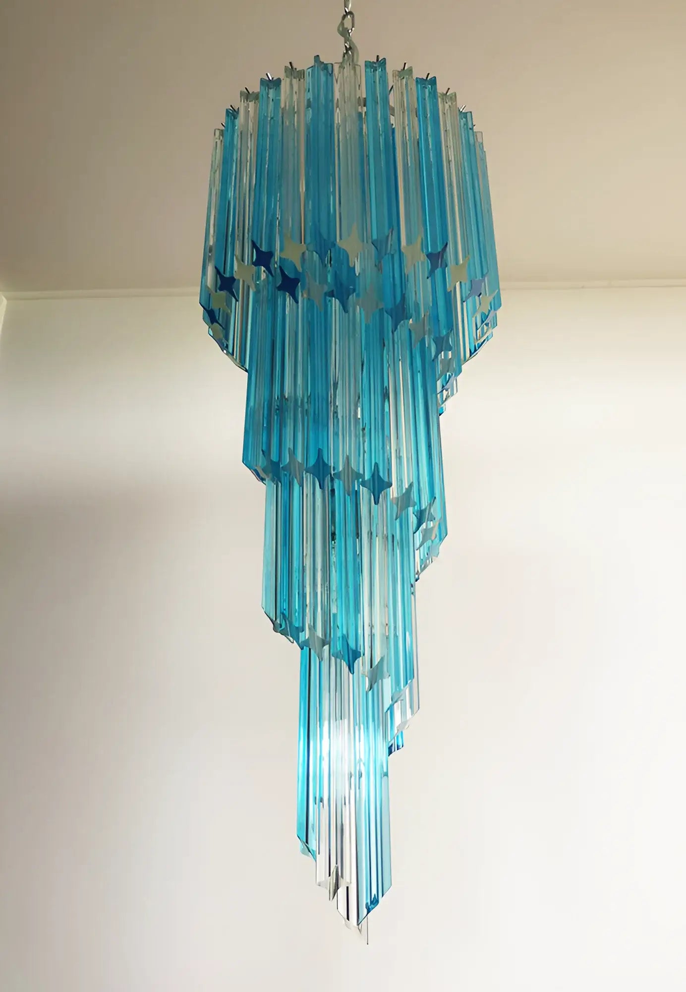 modern-handcrafted-murano-spiral-blue-prism-glass-chandelier-for-grand-entryways