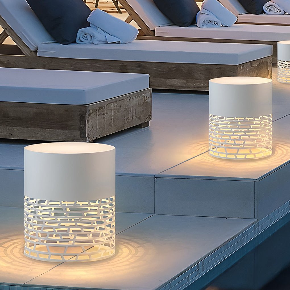 Modern Hollow Design Outdoor Post Light Waterproof Stainless Steel Garden Pedestal Lamp